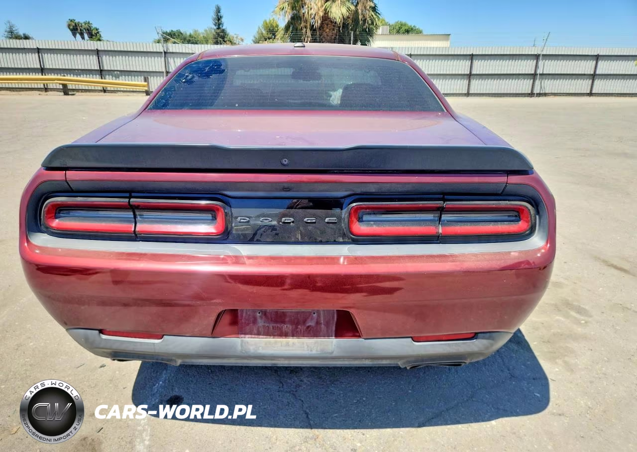 2018 Dodge Challenger Sxt VIN:2C3CDZAGXJH262935 - 6