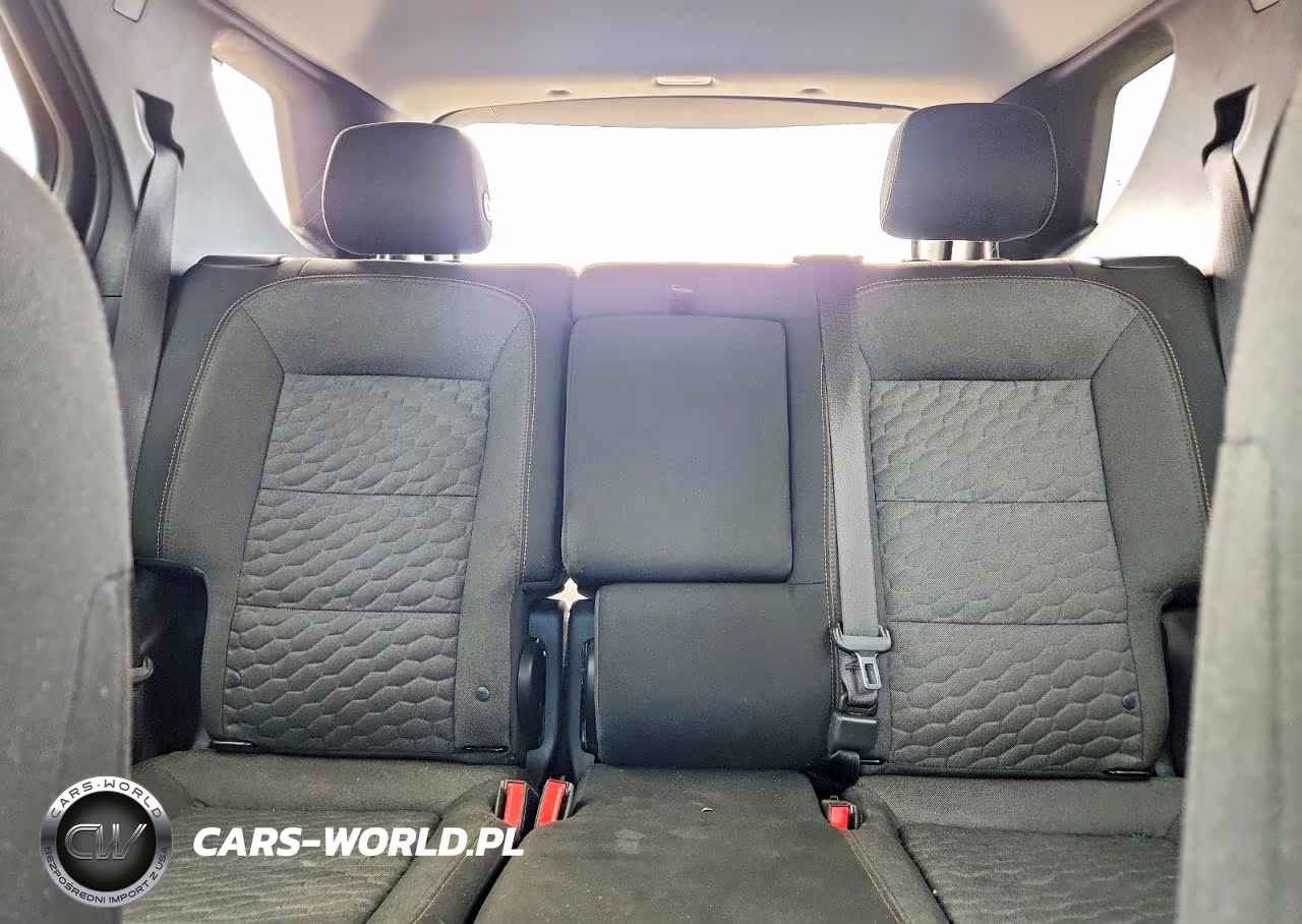 2019 Chevrolet Equinox Lt VIN:3GNAXKEV2KS528612 - 10