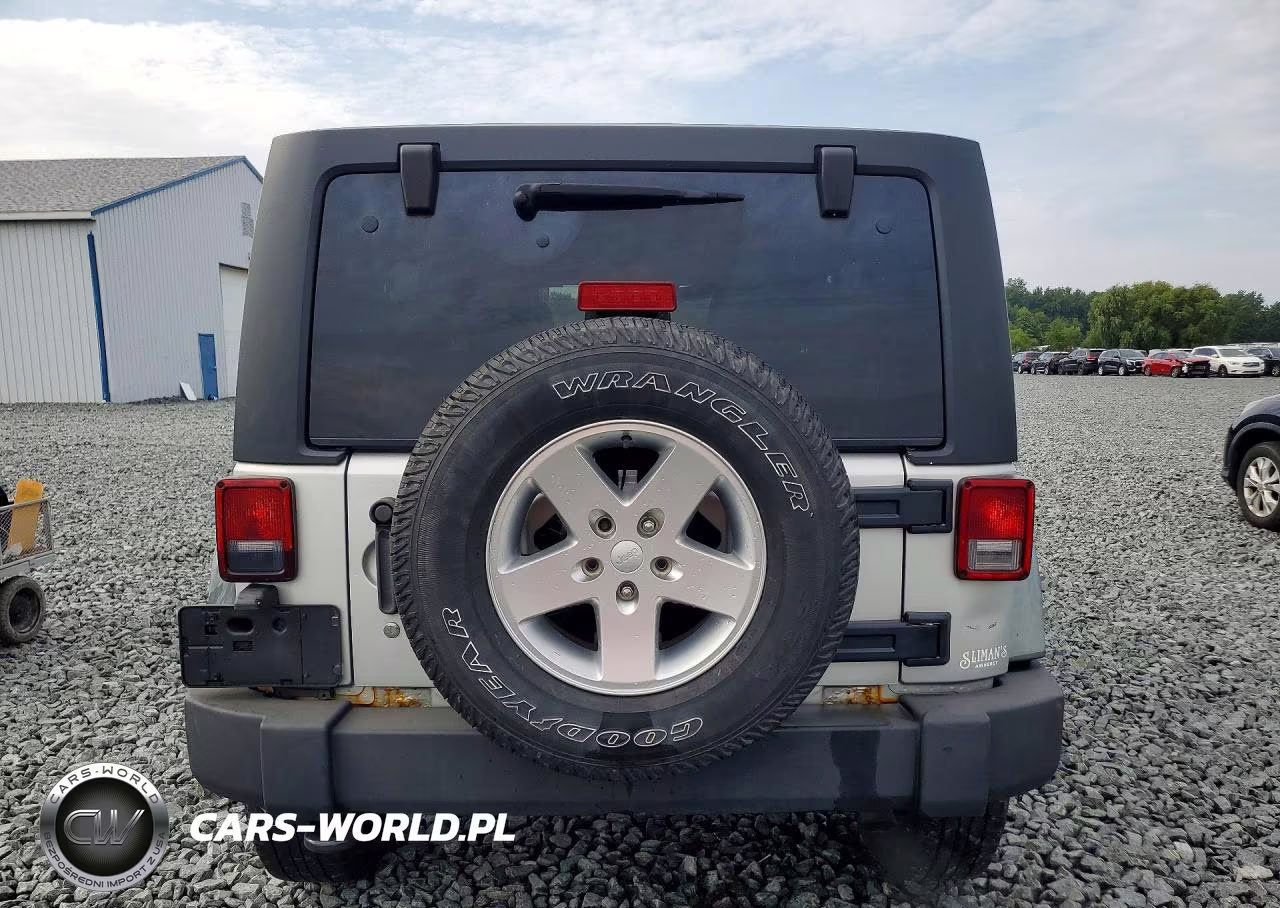 2011 Jeep Wrangler Unlimited Sport VIN:1J4BA3H10BL512924 - 6