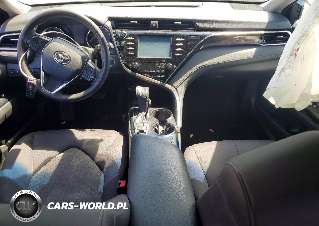 2018 Toyota Camry Le VIN:4T1B31HK0JU504114 - 8