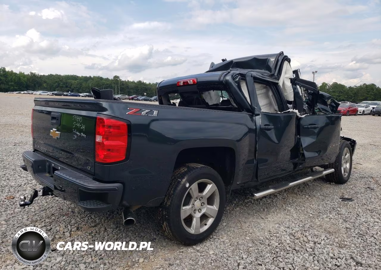 2018 Chevrolet Silverado K1500 Lt VIN:3GCUKREC3JG512478 - 3