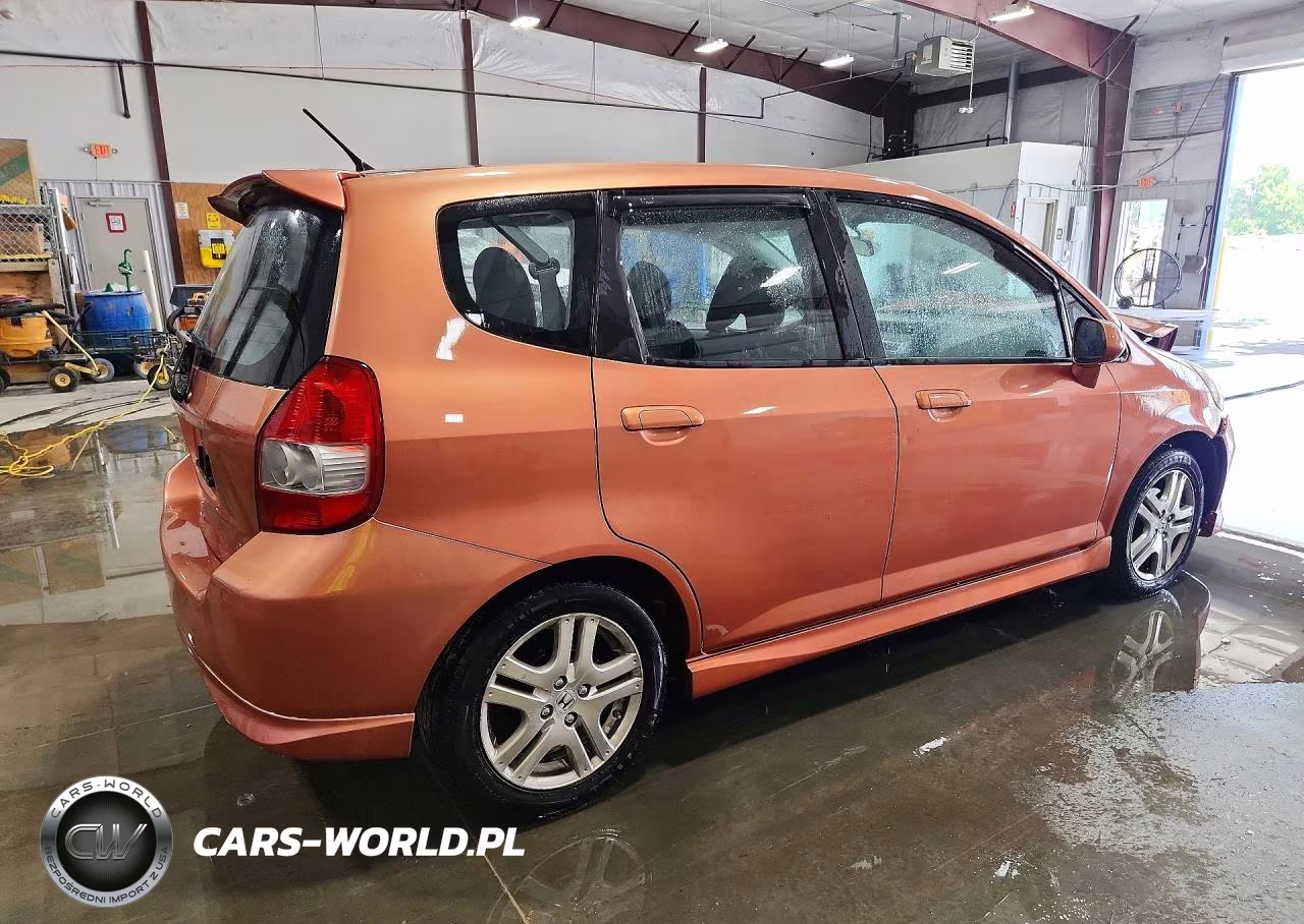 2008 Honda Fit Sport VIN:JHMGD38618S033441 - 3