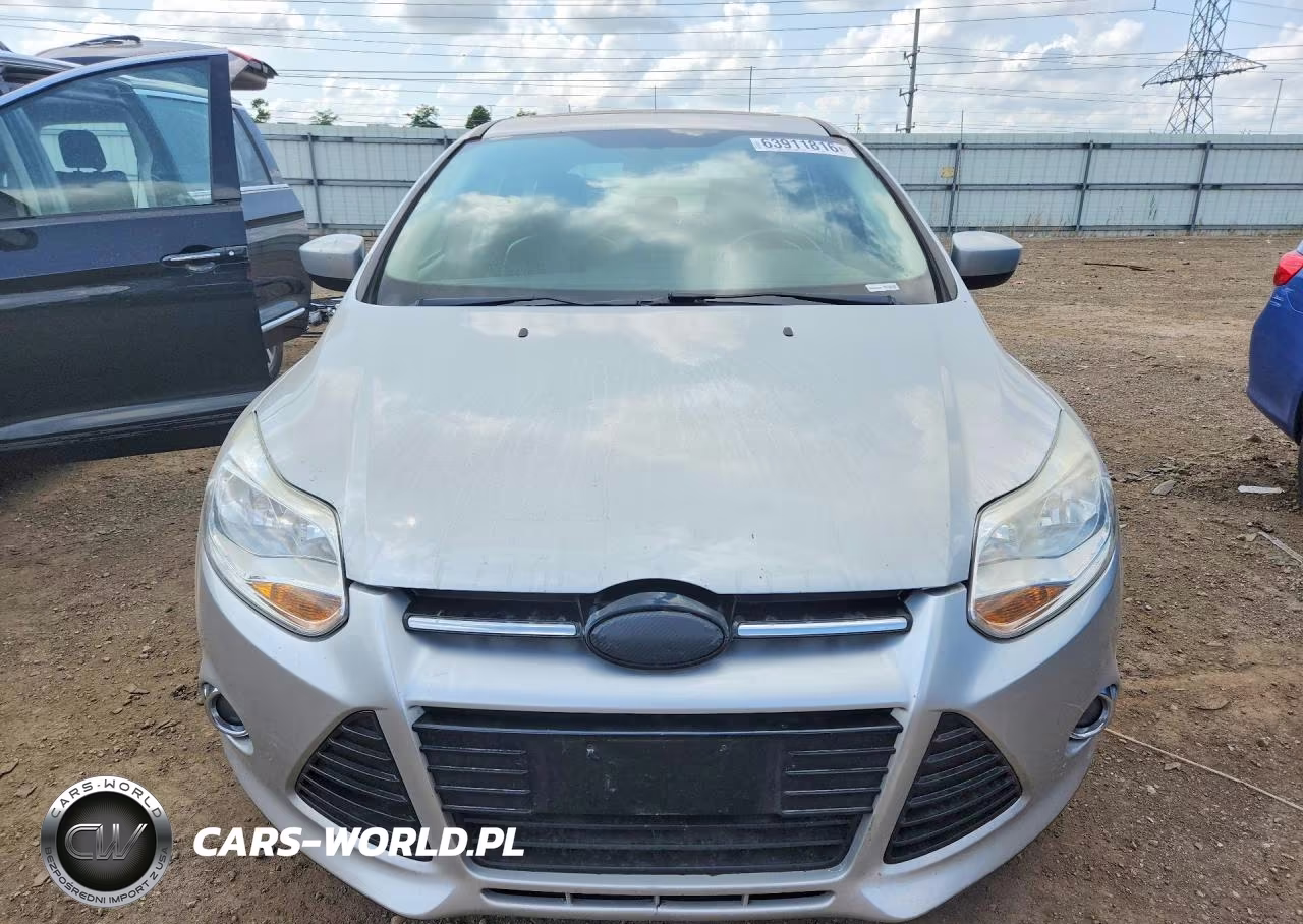2012 Ford Focus Se VIN:1FAHP3K25CL427102 - 5