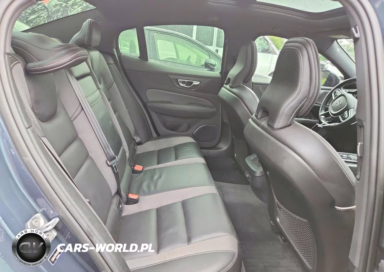 2019 Volvo S60 T6 R-Design VIN:7JRA22TM1KG017295 - 10