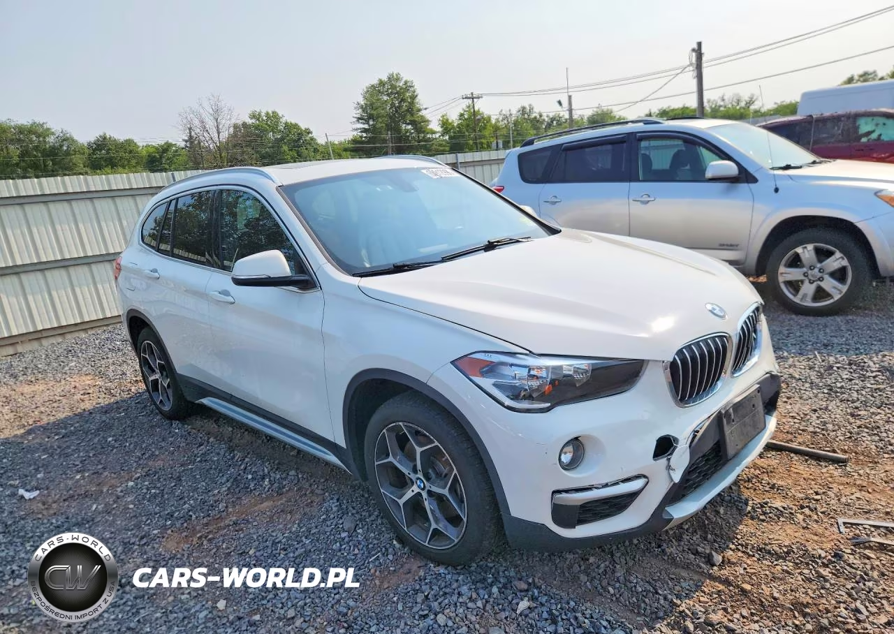 2018 BMW X1 xDrive28I VIN:WBXHT3C32J5L33180 - 4