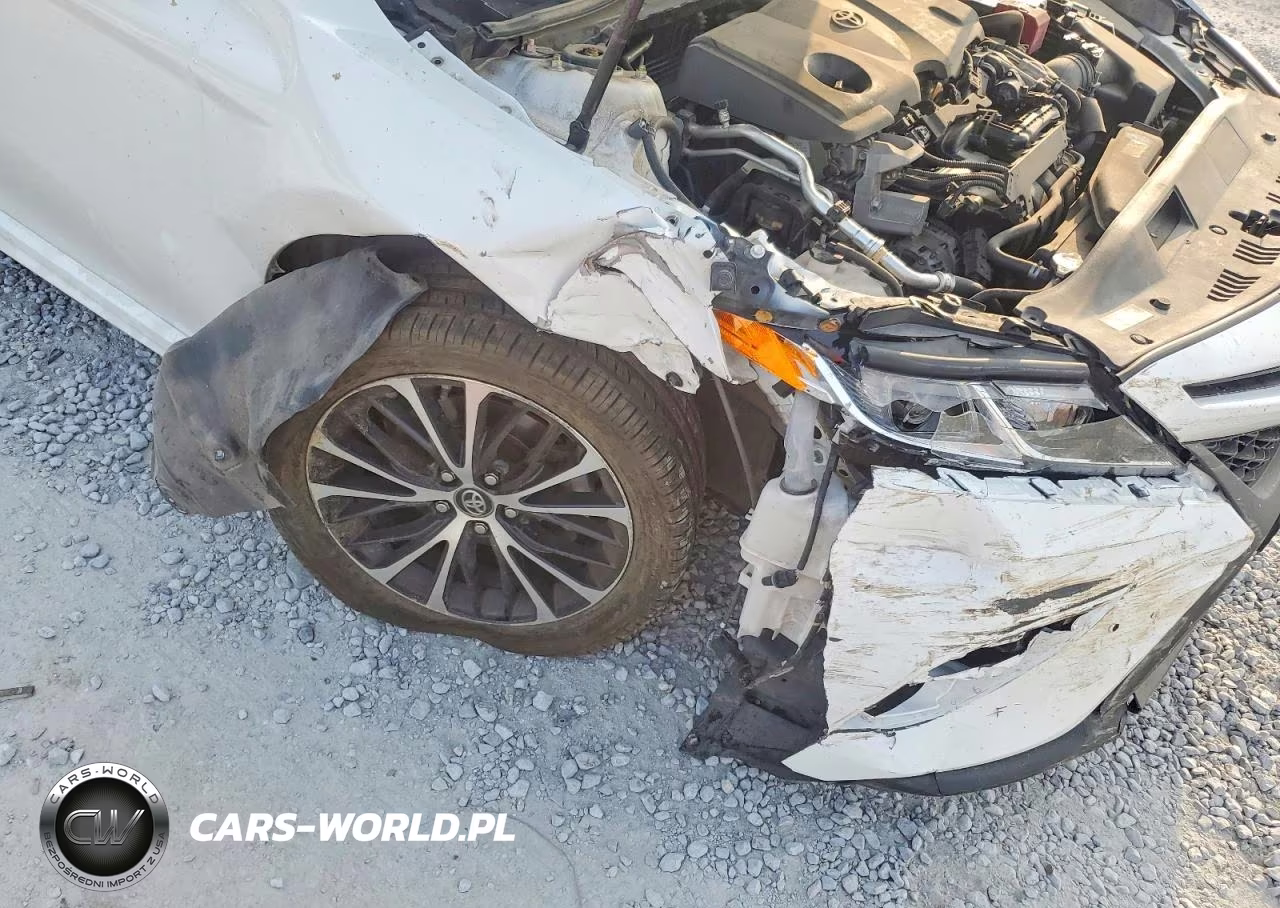 2018 Toyota Camry Se VIN:4T1B11HK7JU143390 - 9