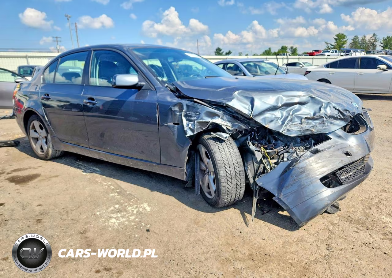 2008 BMW 528 Xi VIN:WBANV13578CZ51193 - 4