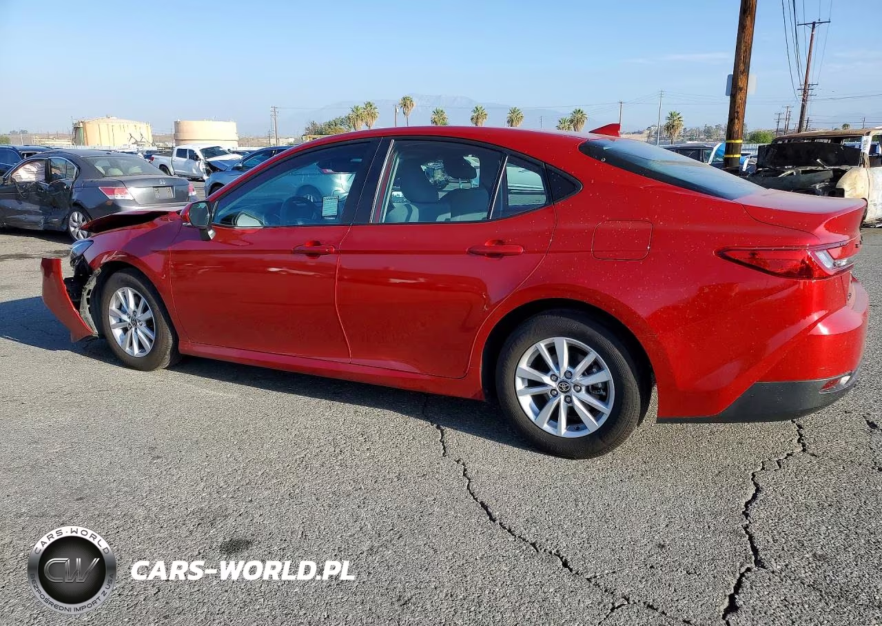 2025 Toyota Camry Le VIN:4T1DAACK9SU158684 - 2