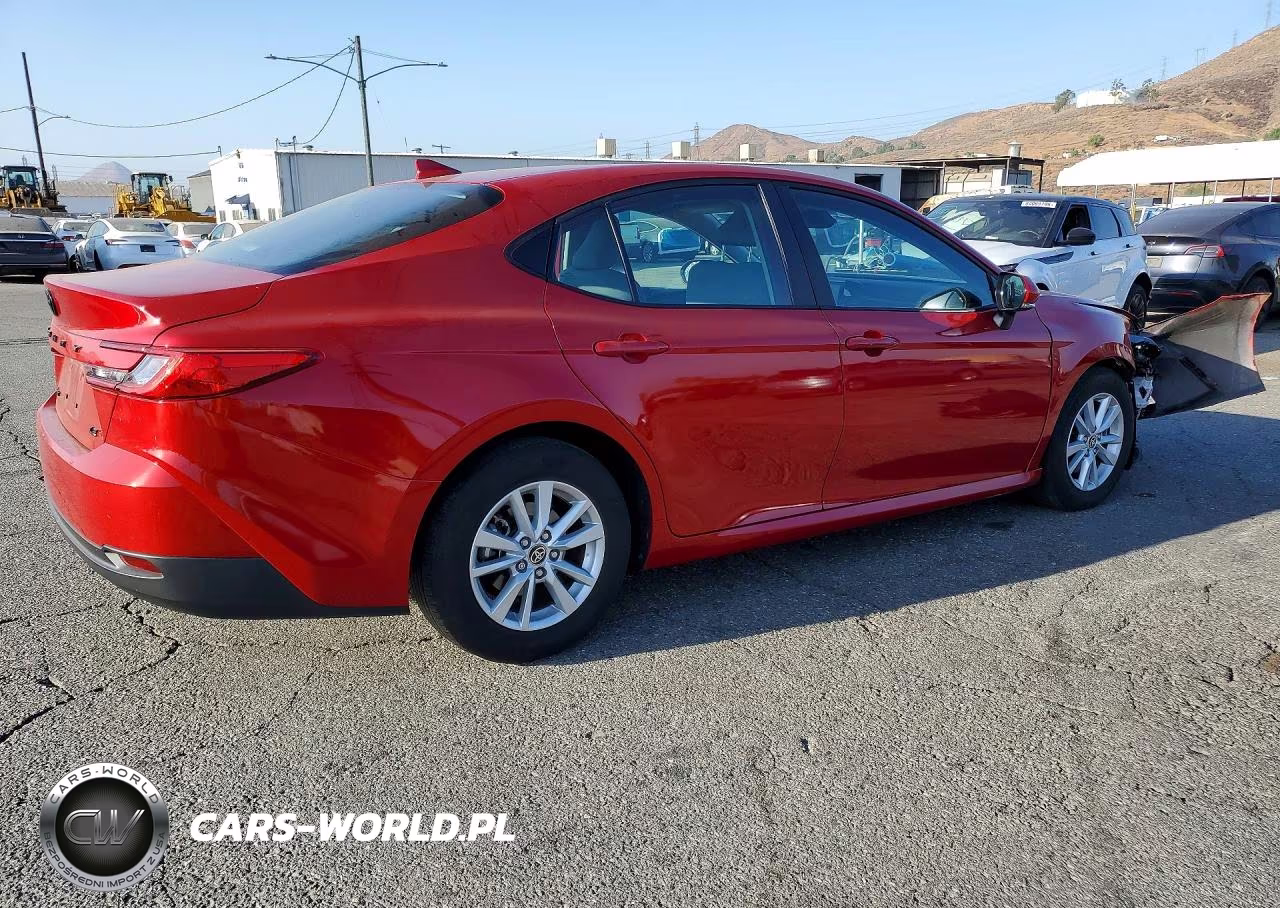 2025 Toyota Camry Le VIN:4T1DAACK9SU158684 - 3