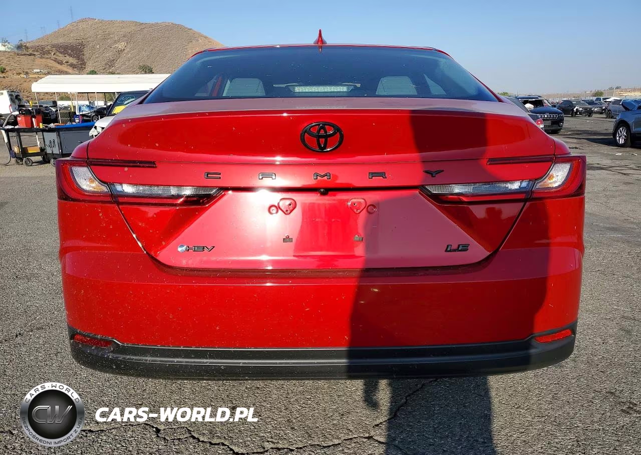 2025 Toyota Camry Le VIN:4T1DAACK9SU158684 - 6