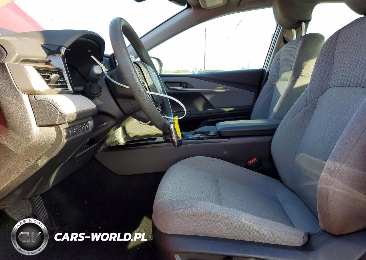 2025 Toyota Camry Le VIN:4T1DAACK9SU158684 - 7
