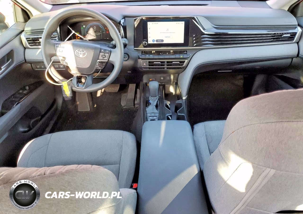 2025 Toyota Camry Le VIN:4T1DAACK9SU158684 - 8