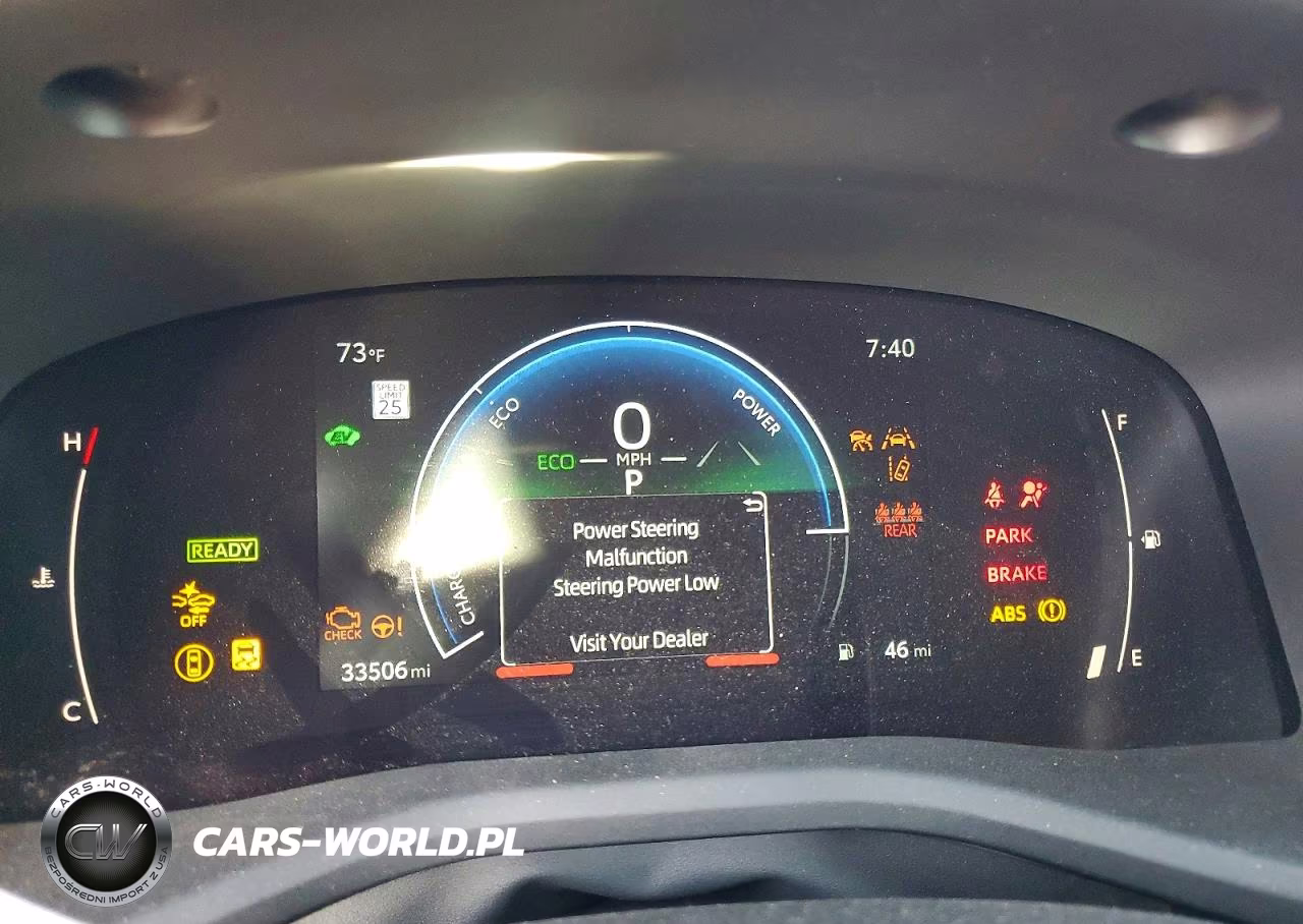 2025 Toyota Camry Le VIN:4T1DAACK9SU158684 - 9