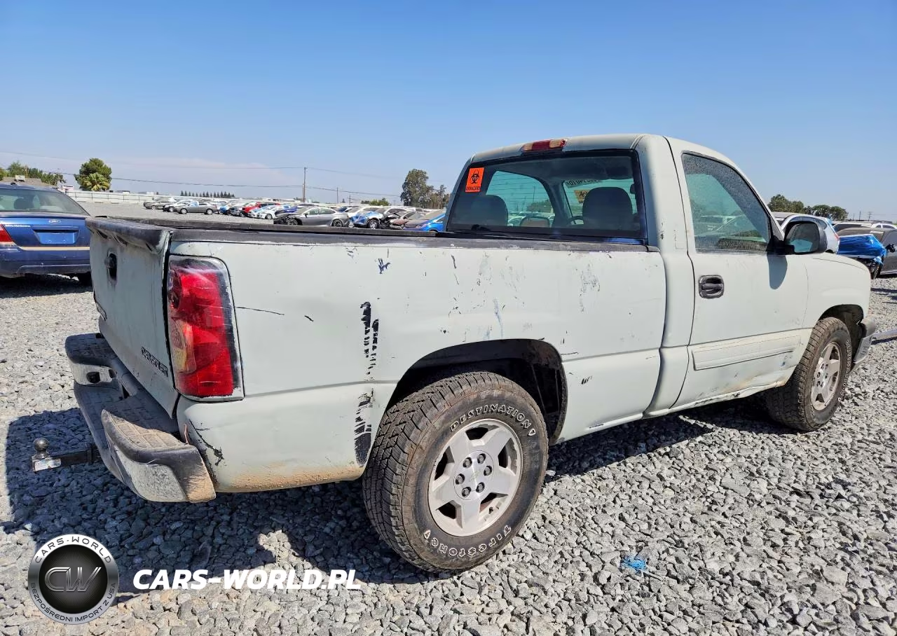 2005 Chevrolet Silverado C1500 VIN:1GCEC14T95Z113049 - 3