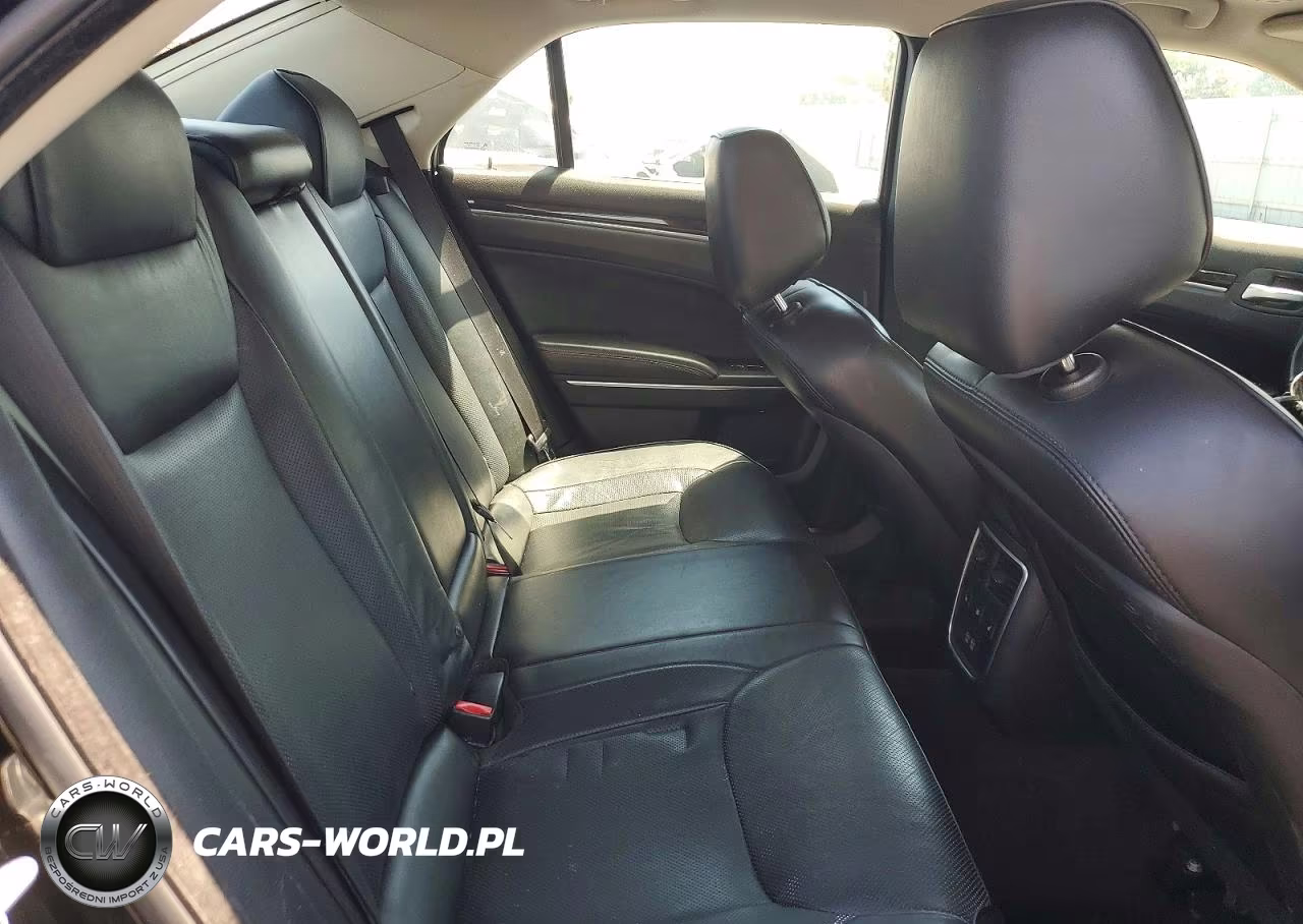 2017 Chrysler 300C VIN:2C3CCAEG7HH668003 - 10