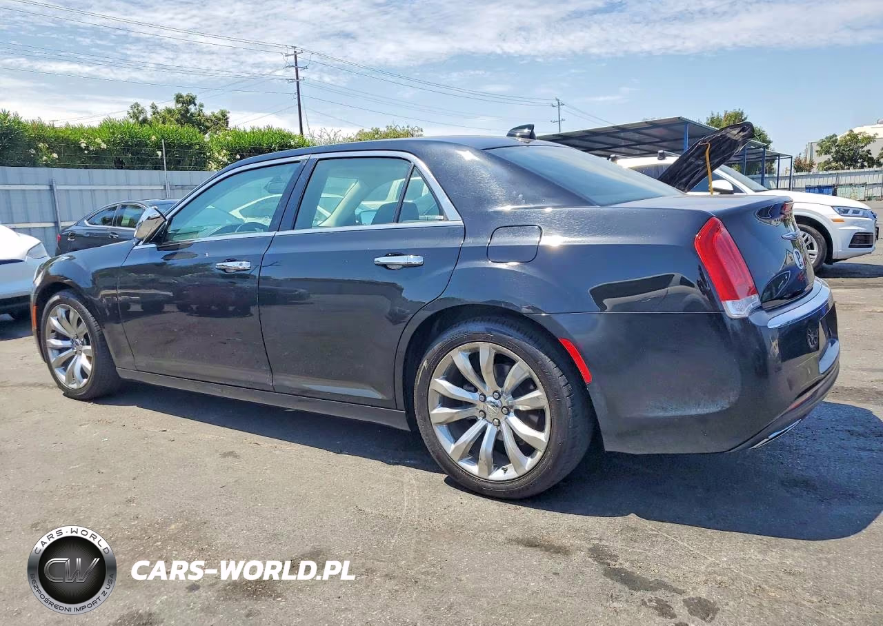 2017 Chrysler 300C VIN:2C3CCAEG7HH668003 - 2