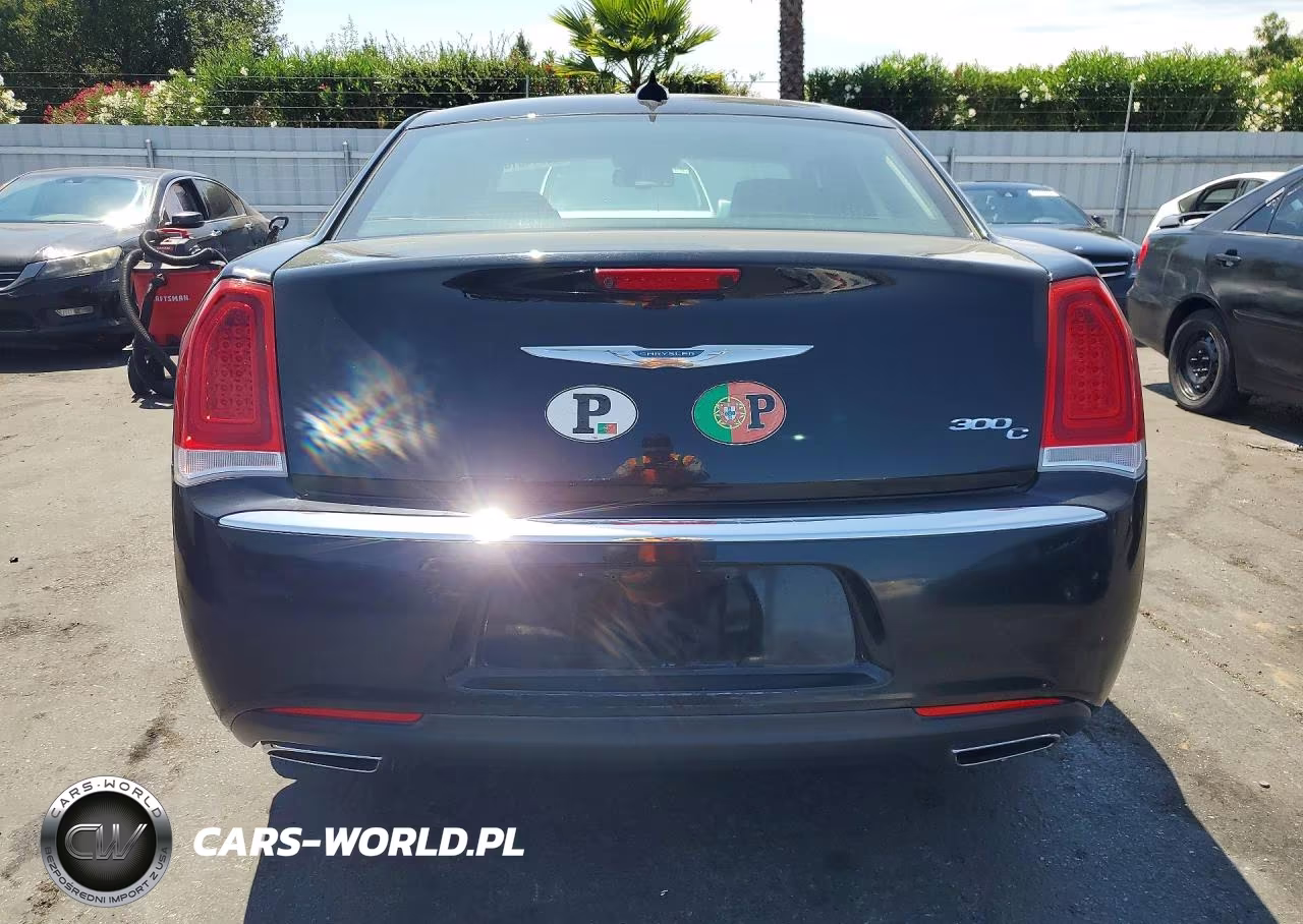 2017 Chrysler 300C VIN:2C3CCAEG7HH668003 - 6