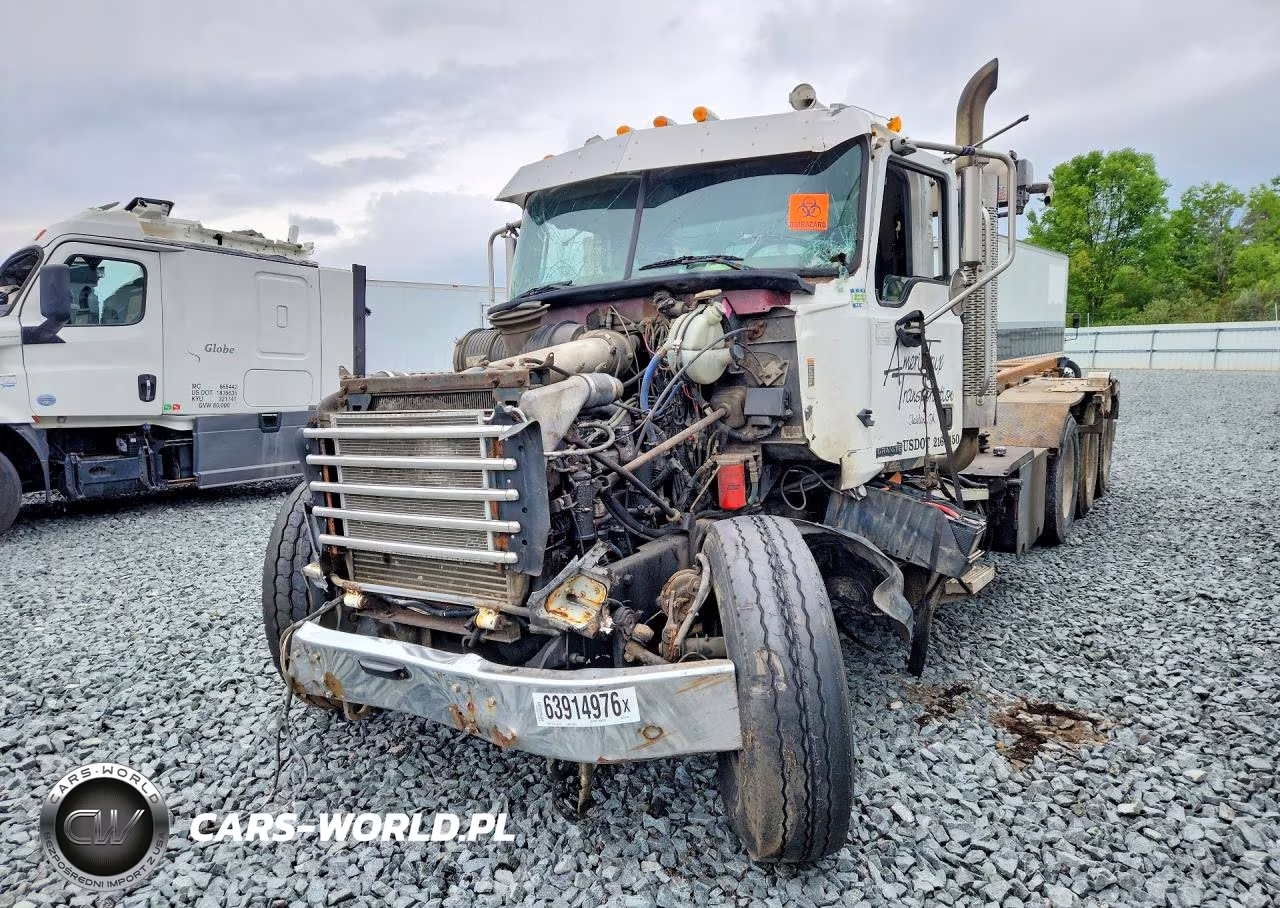 2006 Mack Cv713 Roll-Off Container Truck