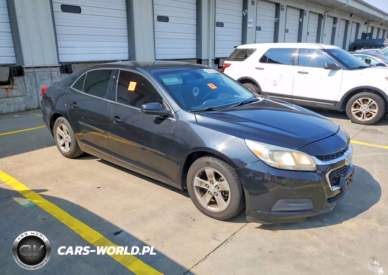 2014 Chevrolet Malibu Ls VIN:1G11B5SL9EF300376 - 4
