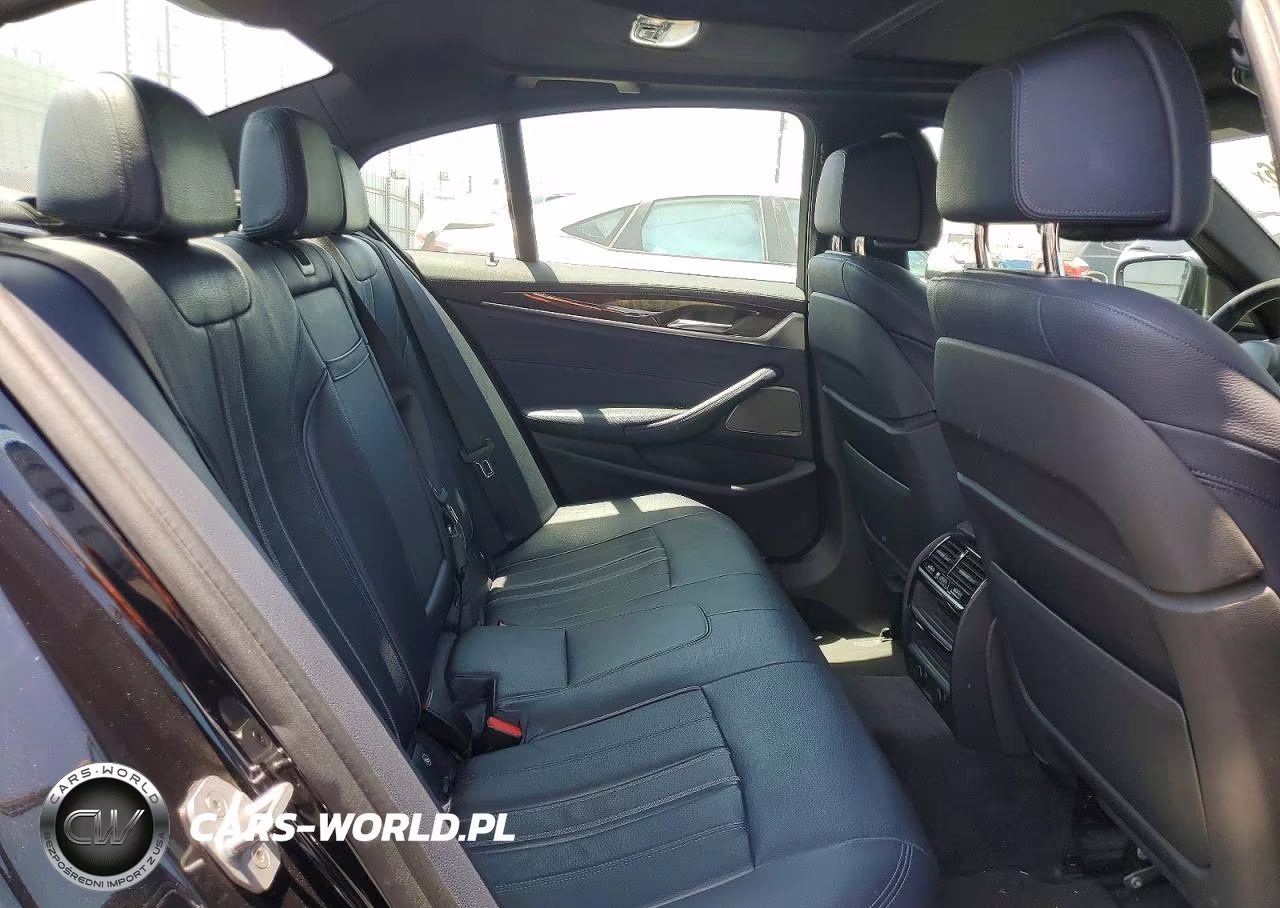 2018 BMW 530E VIN:WBAJA9C53JB034532 - 10
