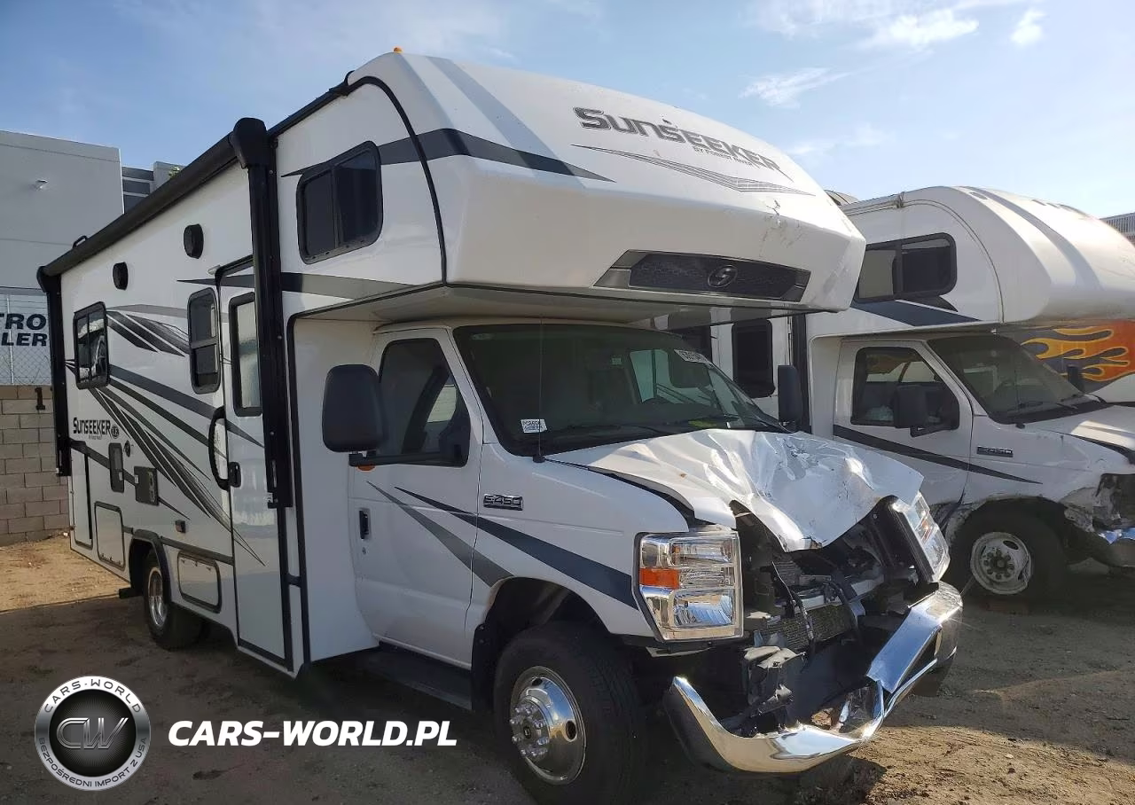 2023 Ford Econoline E450 Super Duty Cutaway Van