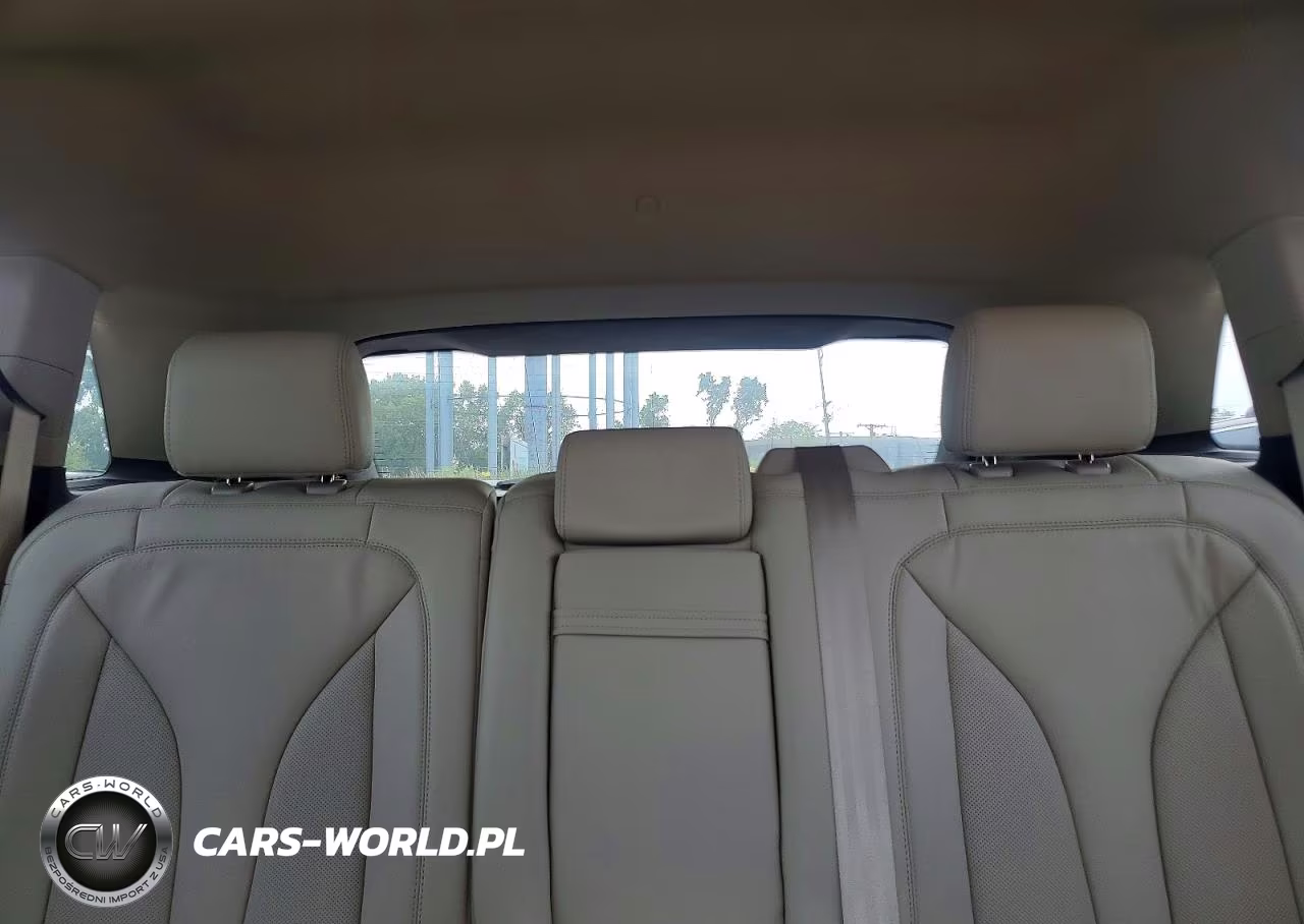 2020 Lincoln Nautilus VIN:2LMPJ6J92LBL21360 - 10