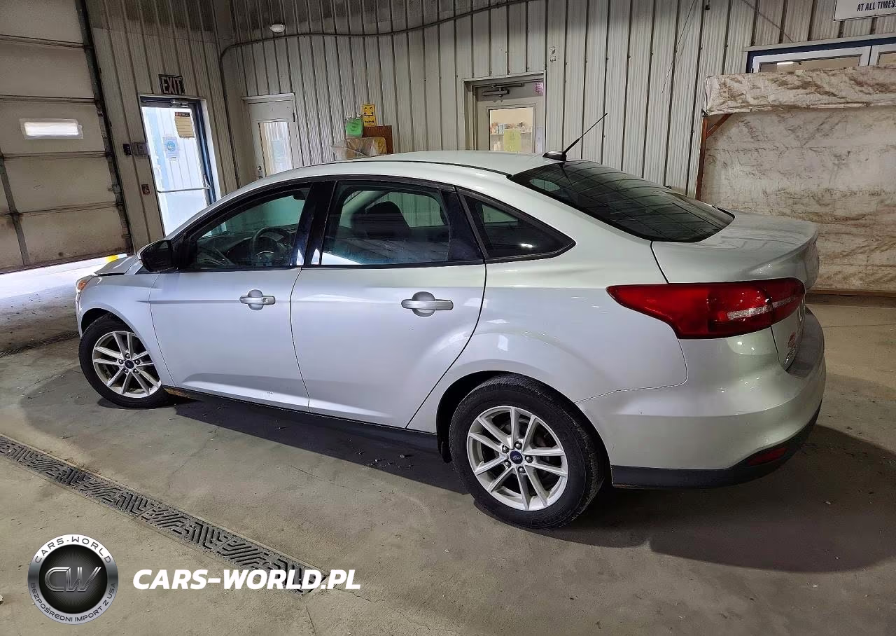 2015 Ford Focus Se VIN:1FADP3F23FL353496 - 2