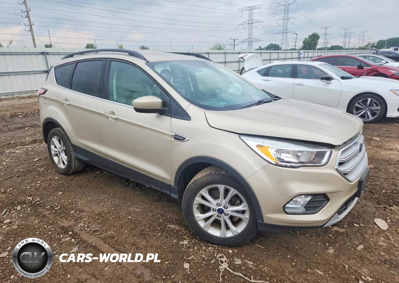 2018 Ford Escape Se VIN:1FMCU0GD5JUA44088 - 4