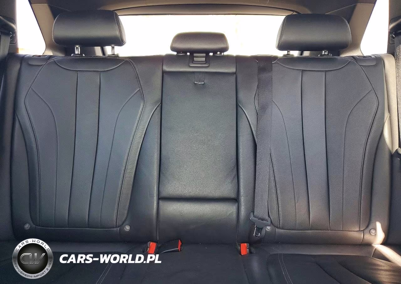 2018 BMW X5 Xdr40E VIN:5UXKT0C50J0W00573 - 10