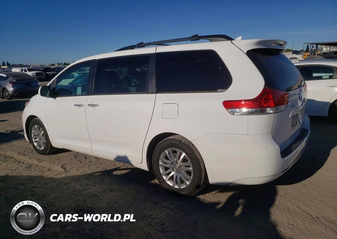2014 Toyota Sienna Xle 8-Passenger VIN:5TDYK3DC7ES448114 - 2