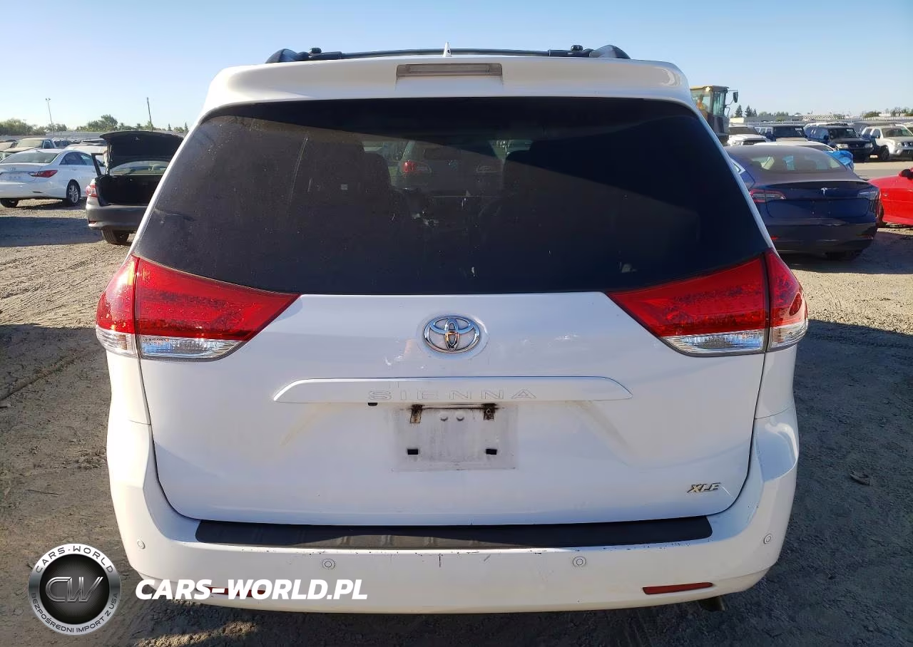 2014 Toyota Sienna Xle 8-Passenger VIN:5TDYK3DC7ES448114 - 6