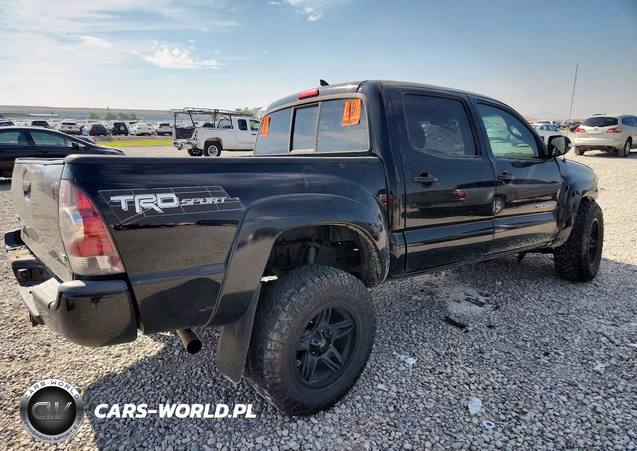 2014 Toyota Tacoma V6 VIN:3TMLU4EN6EM140992 - 3