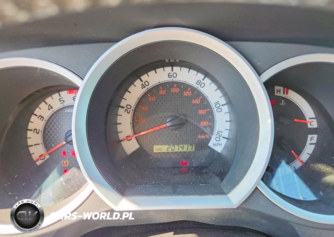 2014 Toyota Tacoma V6 VIN:3TMLU4EN6EM140992 - 9