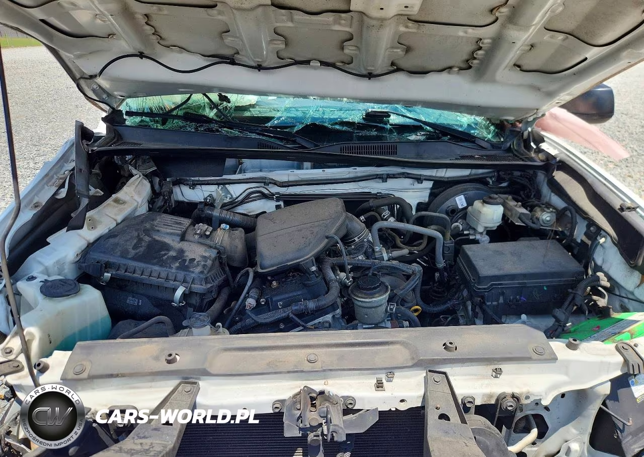 2018 Toyota Tacoma Sr VIN:5TFRX5GN4JX132155 - 11