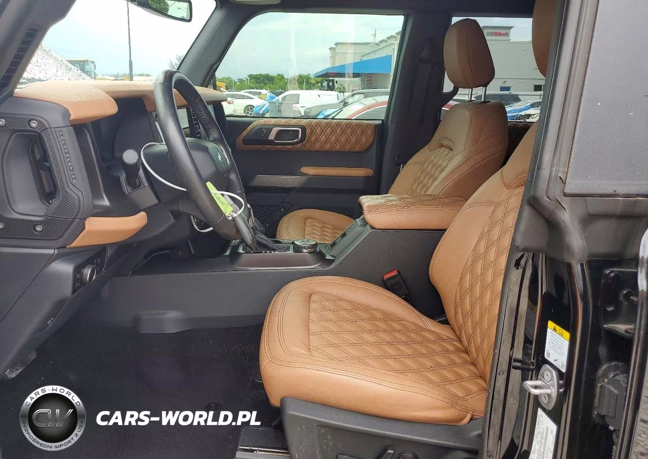 2023 Ford Bronco Base VIN:1FMEE5DP7PLB43334 - 7