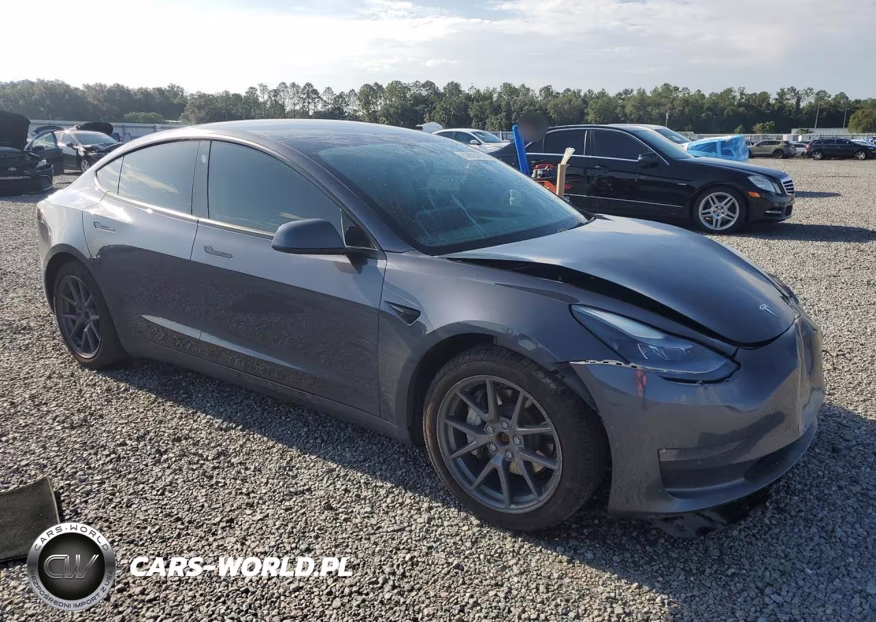 2022 Tesla Model 3 VIN:5YJ3E1EB0NF183343 - 4