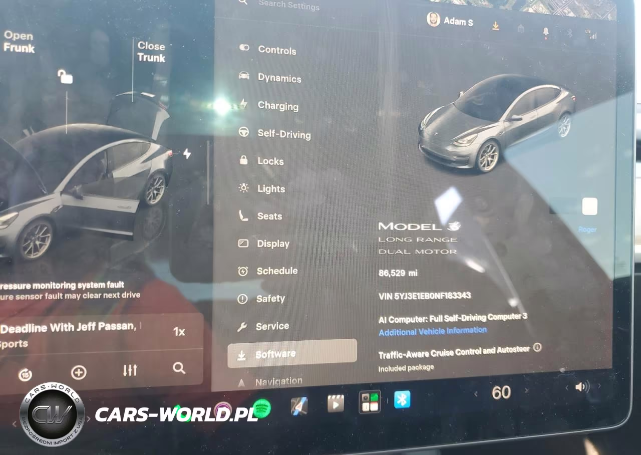 2022 Tesla Model 3 VIN:5YJ3E1EB0NF183343 - 9