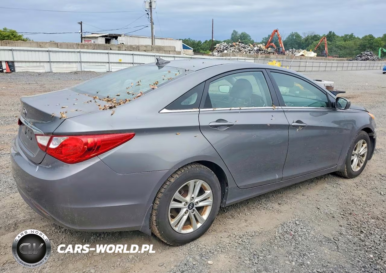 2012 Hyundai Sonata VIN:5NPEB4AC7CH478391 - 3