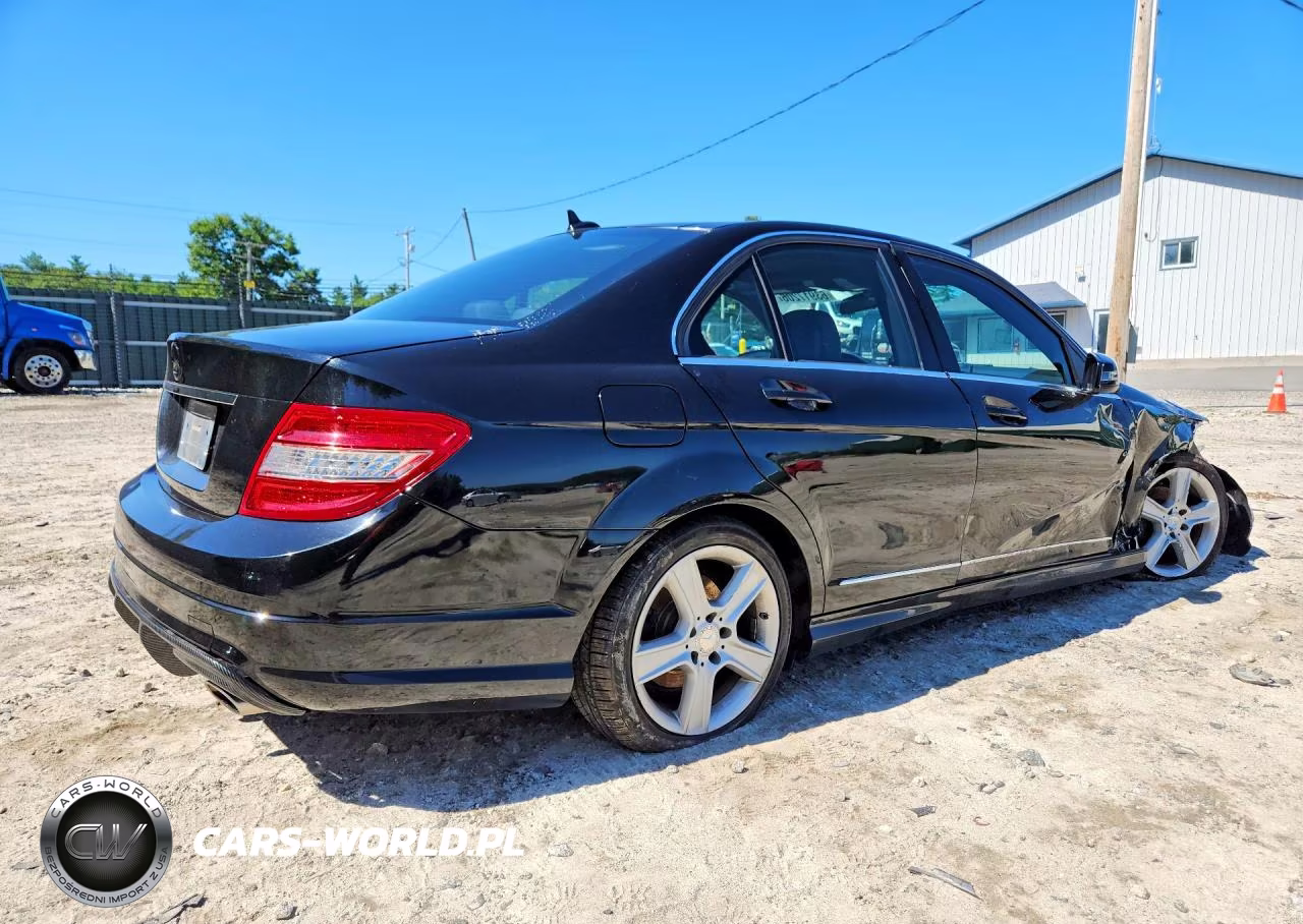 2010 Mercedes-Benz C 300 4Matic VIN:WDDGF8BB9AF413484 - 3