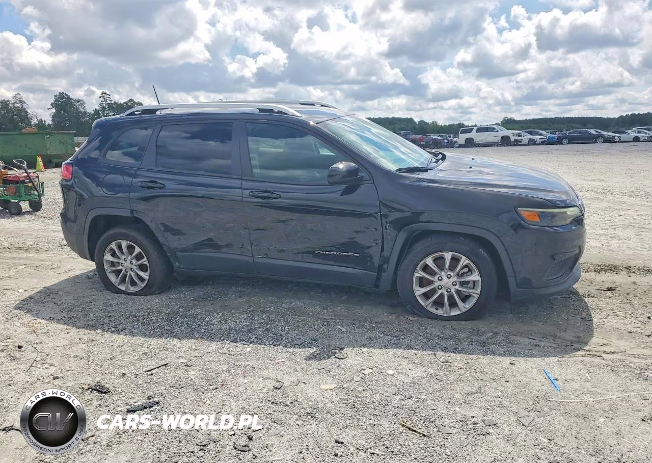 2020 Jeep Cherokee Latitude VIN:1C4PJLCB7LD648636 - 4