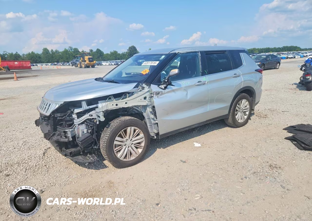 2024 Mitsubishi Outlander Es – zdjęcie 1 z 13