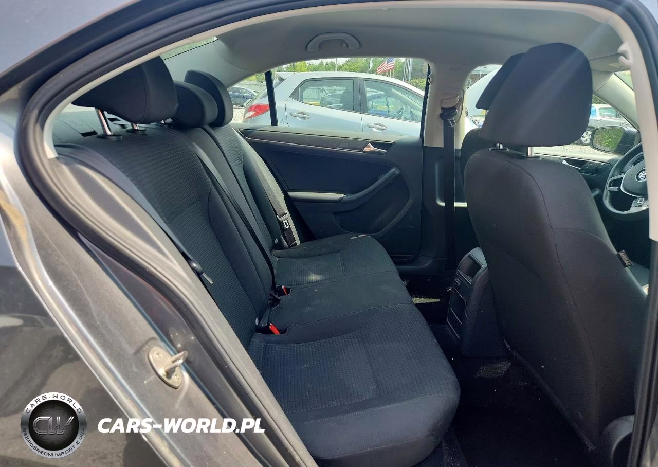 2016 Volkswagen Jetta S VIN:3VW267AJ3GM318660 - 10