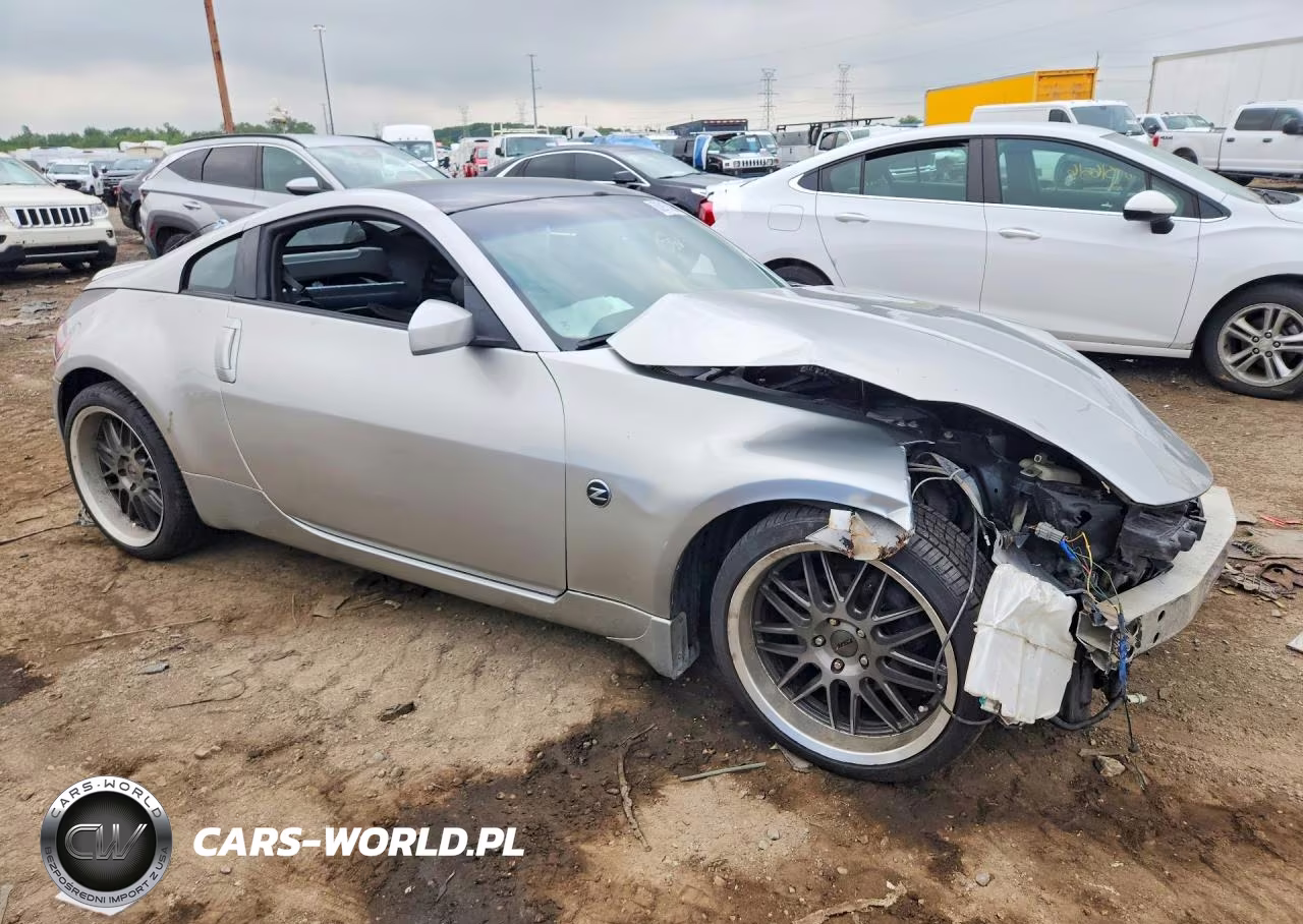 2005 Nissan 350Z Base VIN:JN1AZ34D45M604792 - 4
