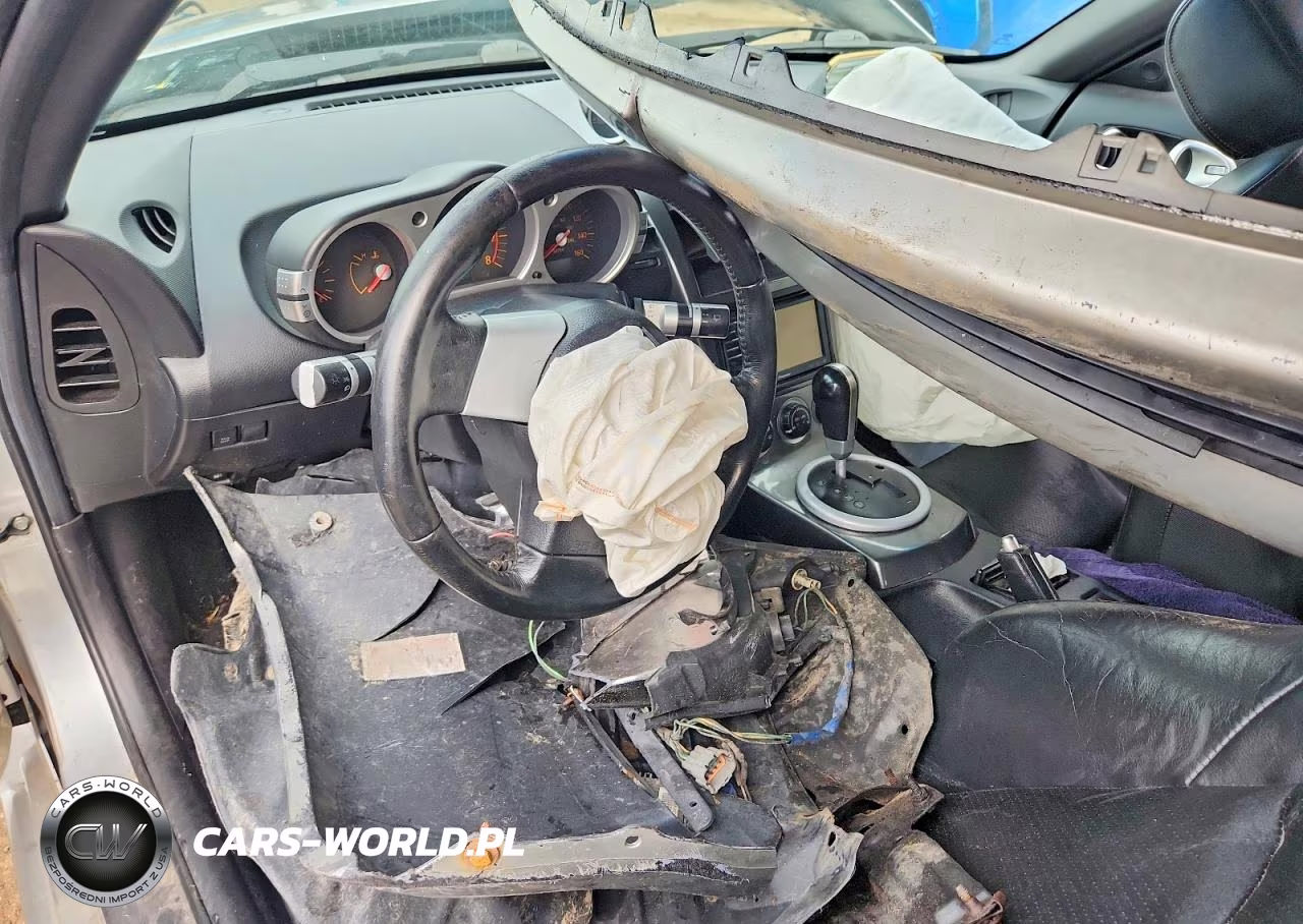 2005 Nissan 350Z Base VIN:JN1AZ34D45M604792 - 8