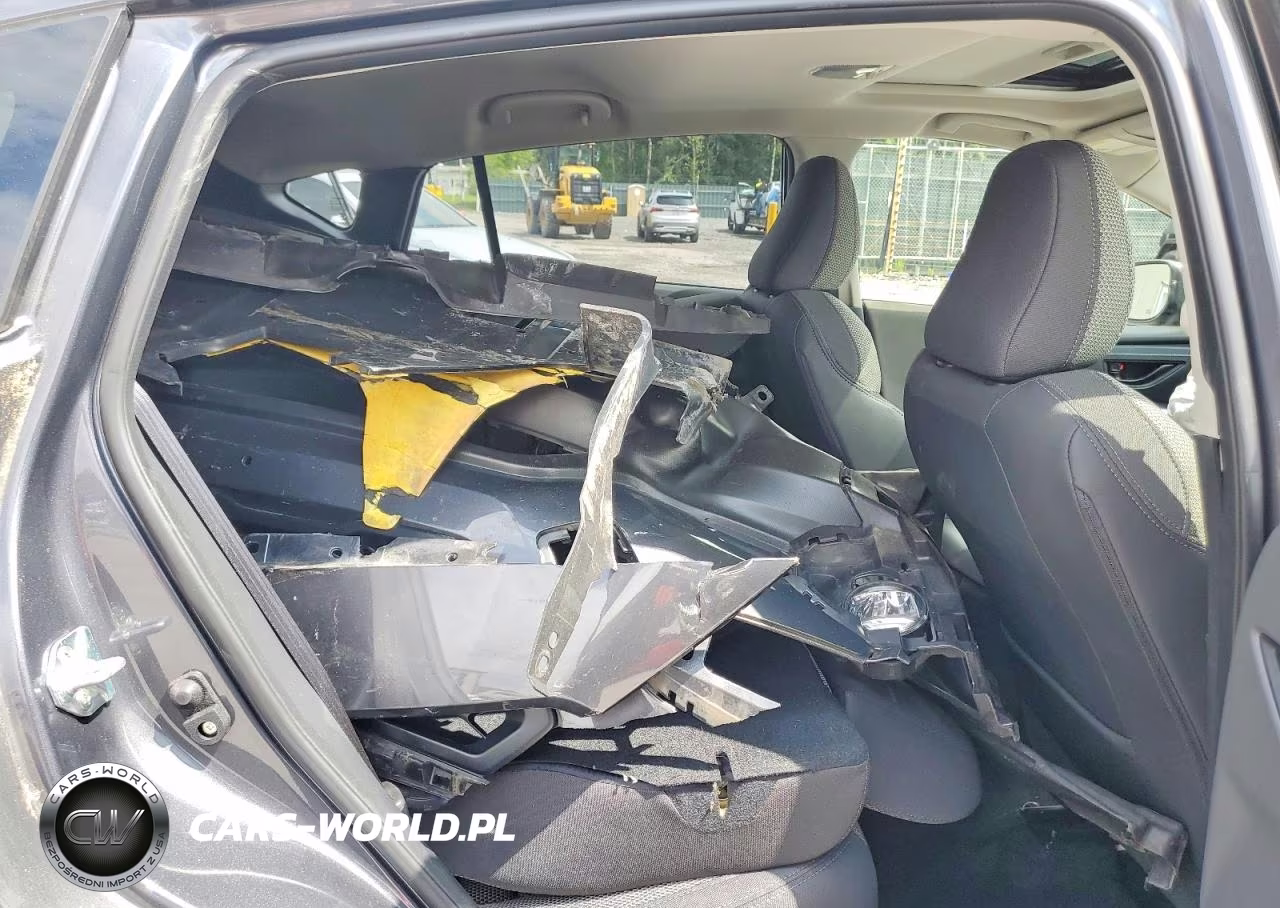 2024 Subaru Crosstrek Premium VIN:JF2GUADC6RH283601 - 10