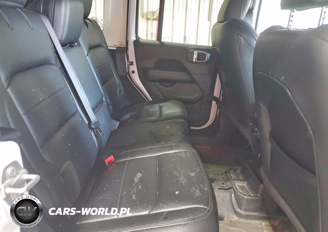 2022 Jeep Wrangler Unlimited Sahara VIN:1C4HJXEG9NW266605 - 10