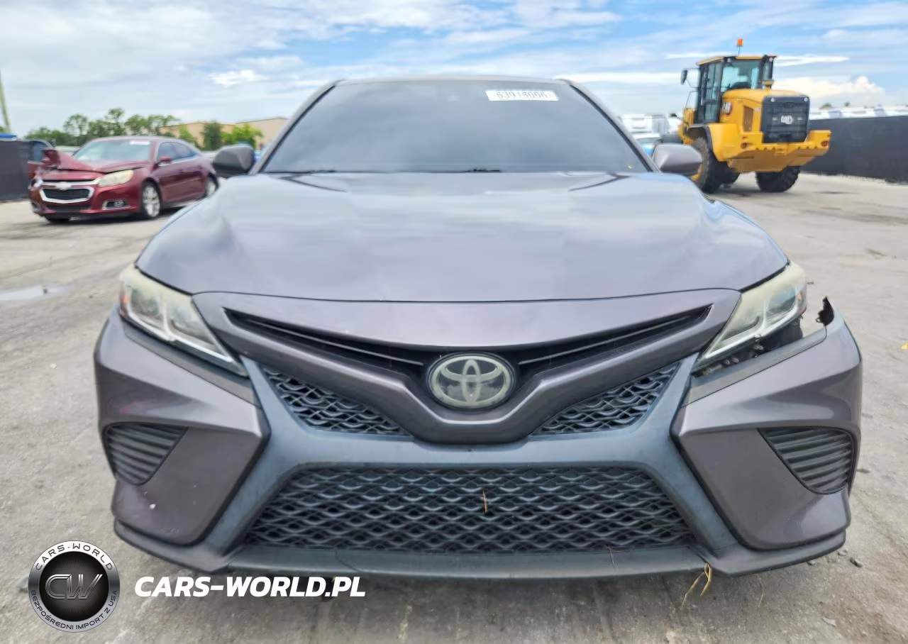 2018 Toyota Camry Se VIN:4T1B11HK9JU610499 - 5