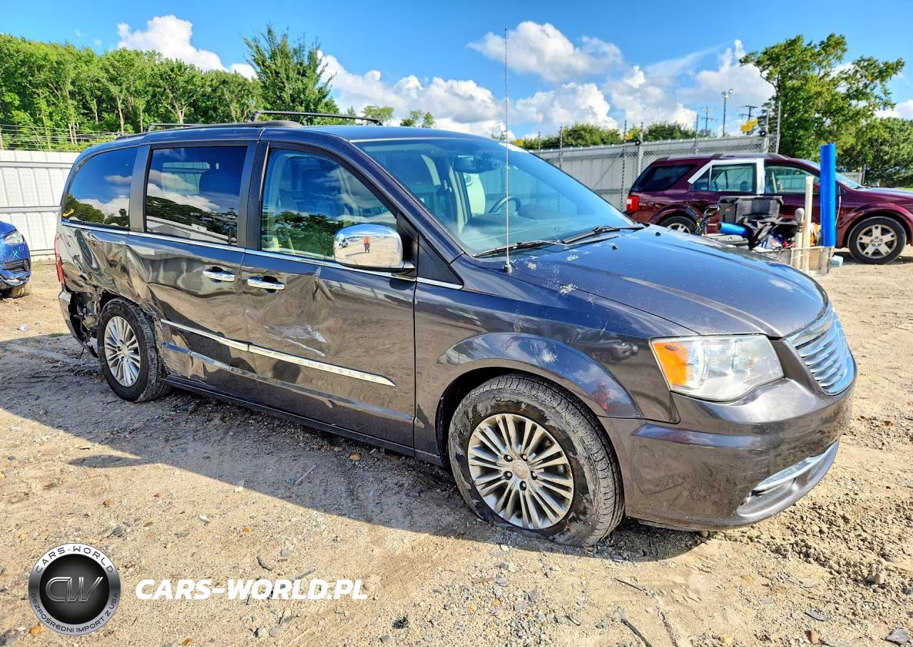 2016 Chrysler Town & Country Touring L VIN:2C4RC1CG6GR305144 - 4
