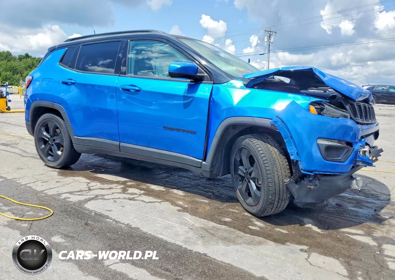 2019 Jeep Compass Latitude VIN:3C4NJCBB0KT763080 - 4