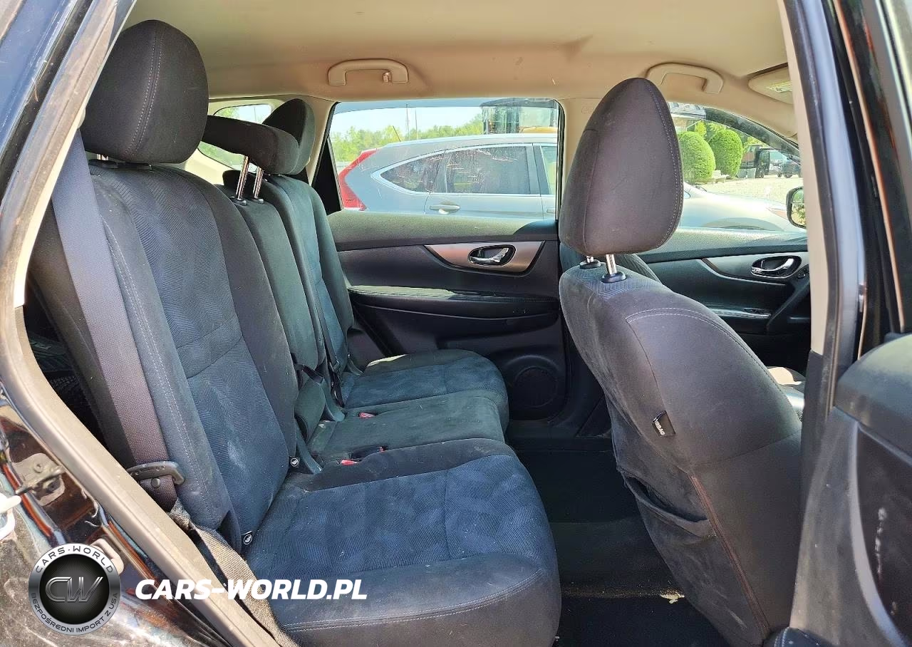 2015 Nissan Rogue S VIN:KNMAT2MV0FP581366 - 11